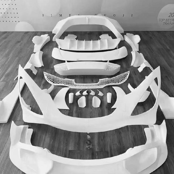 Περισσότερα από 100 PCS 3D τυπωμένα μέρη χρησιμοποιούνται στην αυτοκινητοβιομ...